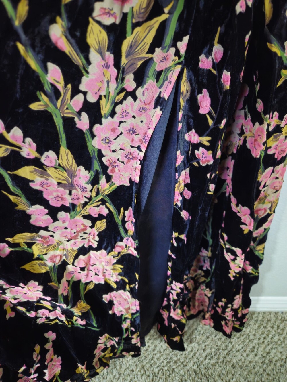 Baltic Born Lennon Black Floral Velvet Maxi Dress Size XXL - Picture 5 of 13